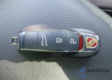 2025 Porsche Macan T из США, поврежденный, VIN WP1AA2A50SLB06424